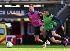 法国选手马尔尚无视中国教练朱志根握手