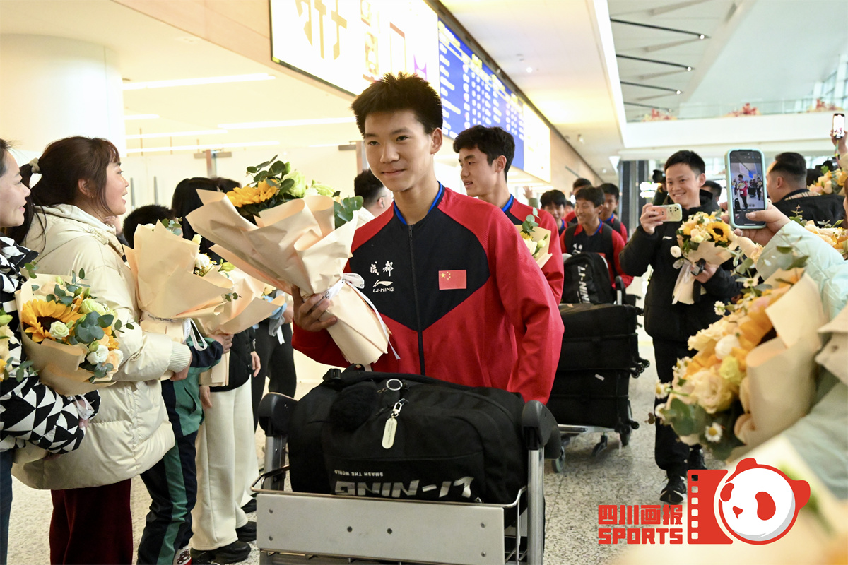 博彩平台推荐-巴西体育选手接连取得足球比赛胜利的是谁