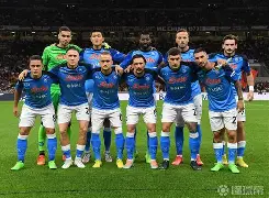 那不勒斯击败佛罗伦萨,取得重要胜利的球员